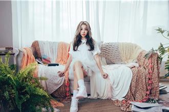 艾薇宣布「重新当回大人」曝躺箱人体切割术超不舒服