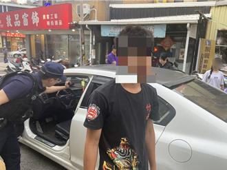 車內亮槍把玩！澎湖優勢警力包夾 查扣3支疑似玩具槍