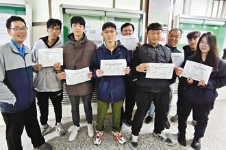 弘光科大學生 二項作品獲肯定