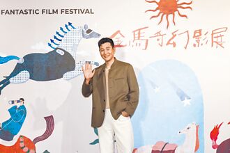 周興哲被摀嘴 愛女只想聽媽唱