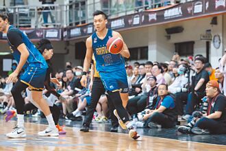 老當益壯專題》反悔退休 林志傑42歲仍是野獸