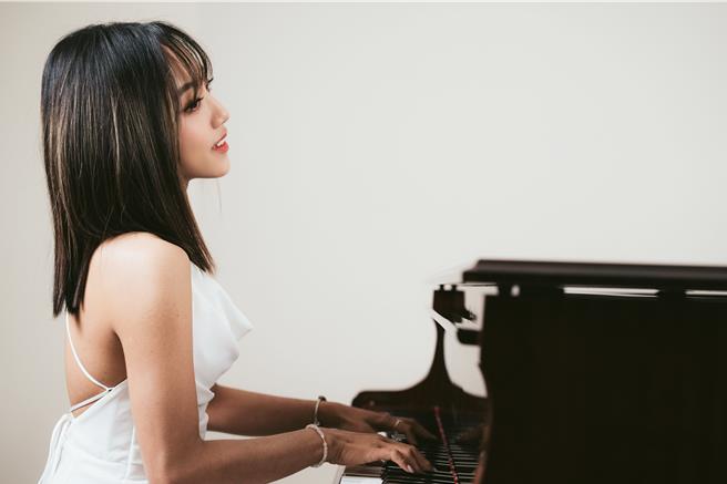 蔡佩轩Ariel近日再度推出全新原创单曲。（可瑞思国际娱乐提供）