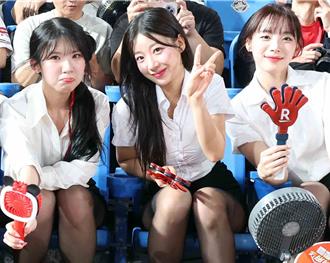 廉世彬變性感OL秀成熟魅力 河智媛、禹洙漢「黑絲辣翻球迷」