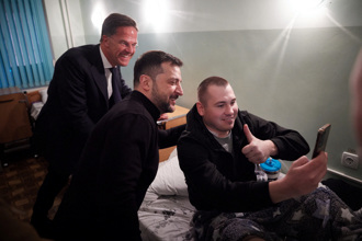 影》烏克蘭少年圍毆徵兵官畫面曝 網友：攸關抓去送死