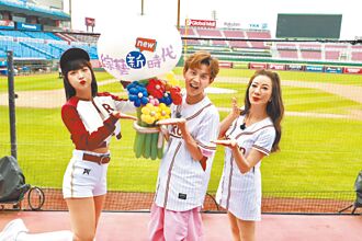 妈住院2周 阿翔心疼与爸接力照顾