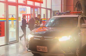 新北男怒挖鄰居「雙眼落地」 律師曝衝動下場：恐賠近千萬