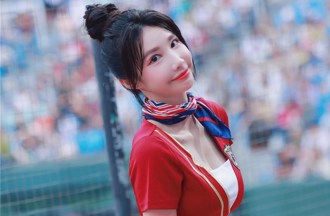 琳妲跳太賣力「大片濕身」畫面曝光 筠熹1造型現身球迷暴動