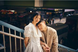 台片《河鰻》前進香港國際電影節　柯泯薰歌迷帶黑膠專輯追星