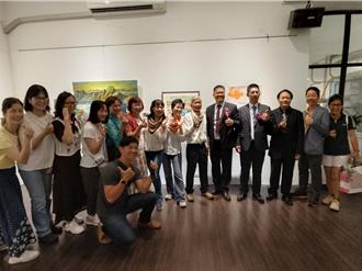 101年嘉中校庆 画展、园游会玩出跨世代乐趣活力