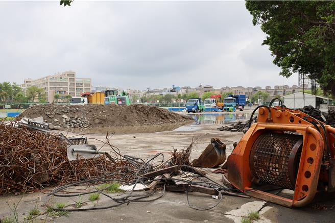 苗栗縣政府規畫在竹南鎮新建樂活運動館，館址規畫設在竹南鎮海口國小分校預定地。（謝明俊攝）