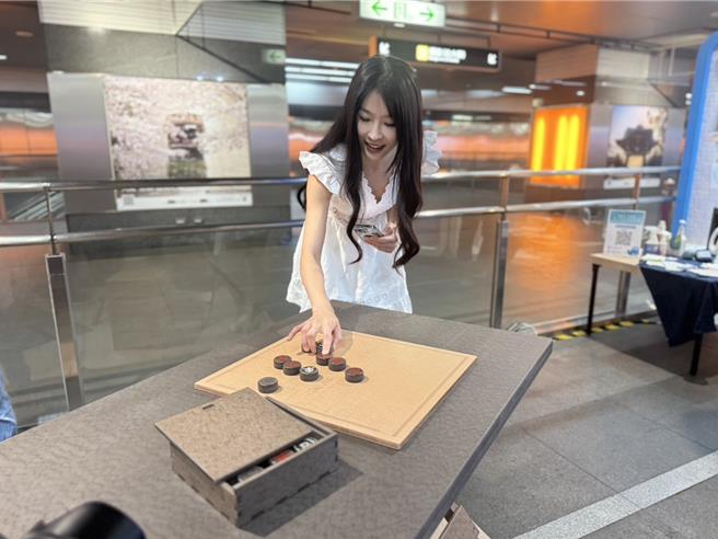 小嫻體驗巡迴展。（洪靖宜攝）