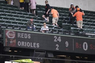 MLB》捕手也上去投 金莺主场惨遭红人24比2羞辱