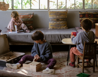 會長大的衣服！網友：孩子以為自己是超級英雄