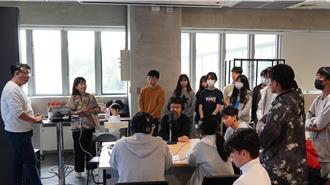 新媒體設計職缺夯 高雄青年就業媒合會5月駁二登場