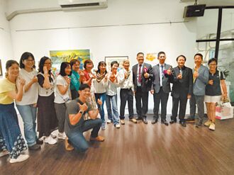 嘉中校庆 展跨世代青春活力