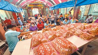 台東天后宮 請吃1.5萬份平安麵