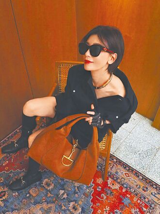 賈靜雯陳意涵撞包 各有俏皮樣