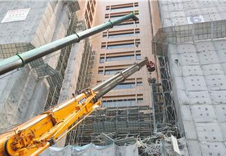 台大醫院鷹架坍塌 　印尼籍移工被壓最底層身亡