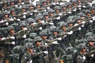 時隔7年 南韓在軍事分界線附近重啟炮擊訓練