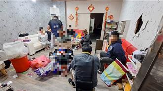 越南移工沦诈团工具  　交付人头提款卡无效遭掳毒打