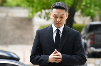 劉亞仁涉毒「新片卻入圍影帝」！主辦單位被罵爆：瘋了嗎？