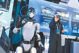 攻智慧樓宇 和椿機器人突破