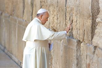 改善梵中關係 方濟各著力深