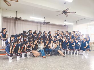 雲林國小合唱團 赴韓出賽缺盤纏