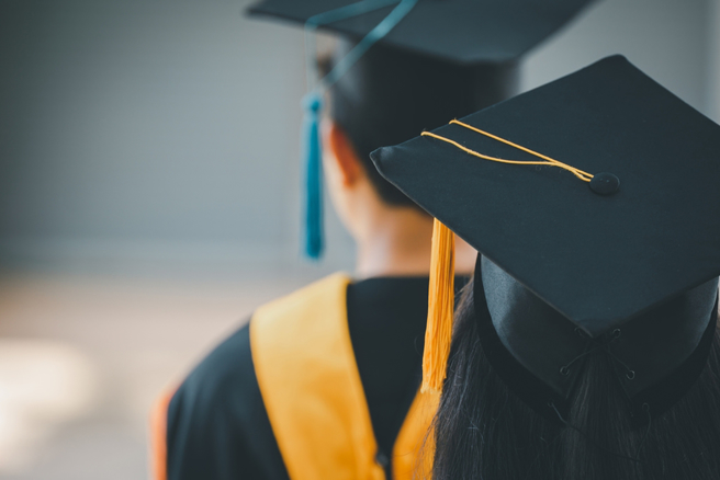 中国大陆教育部22日发布2024年度普通高等学校本科专业（大专院校大学部科系）备案和审批结果，共新增专业点1839个，调整学位授予门类或修业年限专业点157个，停招专业点2220个，撤销专业点1428个。（示意图:shutterstock/达志）