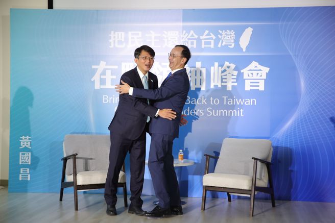 朱立伦接着拍板，指「绝大部分党籍立委不赞成倒阁」且无法伤害到赖，暂缓！倒阁，是扭转蓝白在大罢免赛局中劣势的利器，也是逼赖清德就范的筹码！（图／黄世麒摄） 