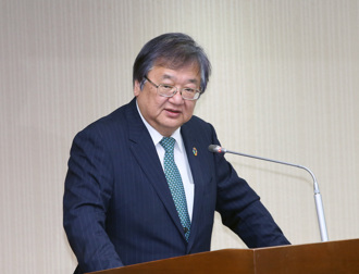 国光生技厂白老鼠屎尿发恶臭 「变色疫苗」遭爆来自同个厂