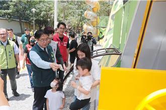 南台首座軍事特色遊戲場啟用 台南幼兒開箱500障礙挑戰遊具