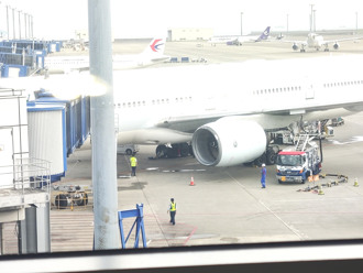 名古屋飛台班機「出問題」修好卻有54人不搭機 怒斥國泰不負責？