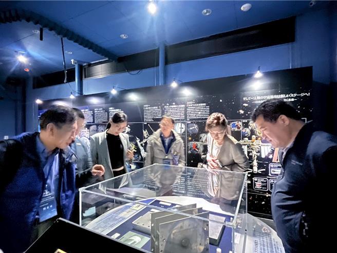 南投縣政府率團參訪美星天文館，了解暗空社區發展經驗。（南投縣政府提供／楊靜茹南投傳真）