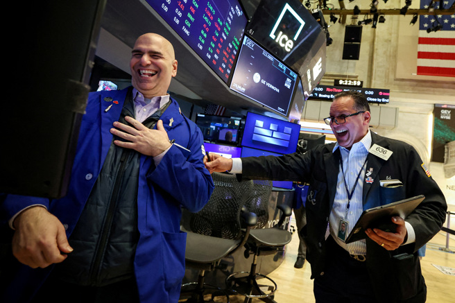 周三美股主要指數早盤大漲。（圖／路透社）