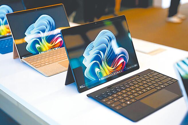 近来许多品牌大厂相继宣布未来将反映关税涨幅，调涨美国市场产品售价，进而维持获利表现。图／美联社