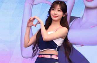 李珠珢首代言手遊挨批「面癱」 網推2位啦啦隊女神