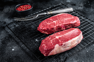 美豬、牛恐成關稅談判籌碼？立委批食安成「表忠獻禮」