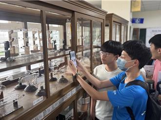 台中一中百年實驗室大公開！師生聯手重現古董儀器