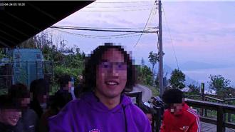 阿里山二延平鏡頭君遭轉動 遊客嬉鬧畫面曝 網批沒水準