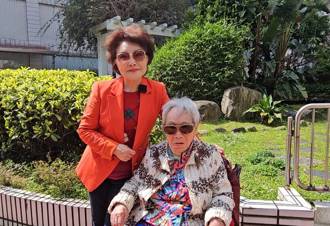 孝親獎》104歲母病癒現身！「蘋果花歌后」深情告白惹淚崩