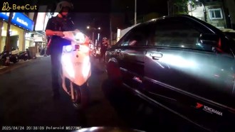 三重警追車鳴槍阻嫌逃　車內女OHCA送醫救回　疑涉毒引發糾紛