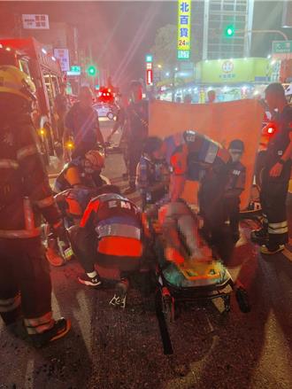 台南金纸店凌晨大火引爆大量爆竹   老板夫妇严重烧伤不治