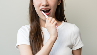 飯後秒刷牙太傷？譚敦慈喊「先用1物」 曝最佳時機點