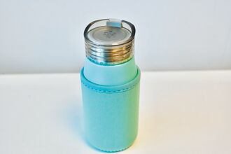 中鋼Q1賺逾11億 紀念品揭曉