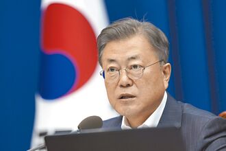 助女婿獲要職 文在寅收賄遭訴