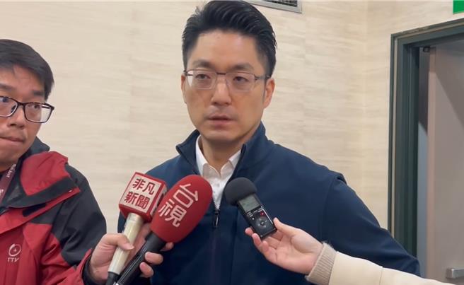 针对国民党北市党部主委黄吕锦茹遭收押禁见，台北市长蒋万安也怒批「司法是否已经成为执政者的工具？」希望大家明天一定都要勇敢站出来。（张珈瑄摄）