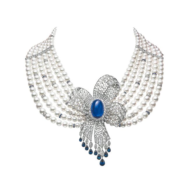 MIKIMOTO《The Bows》頂級珠寶系列丹泉石與珍珠項鍊。MIKIMOTO提供）