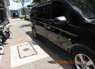 接體車違停被拖吊！大體送到1樓找嘸車 高雄警回應了