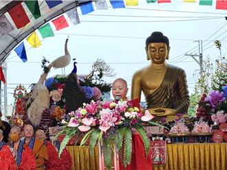 各大宗教齊聚潮州妙光禪寺浴佛 總統賀電肯定宗教界促社會祥和
